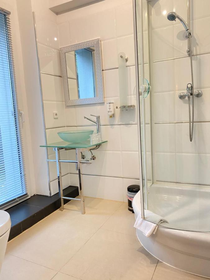 Park Apart Hotel Gatower Str. Берлин Екстериор снимка