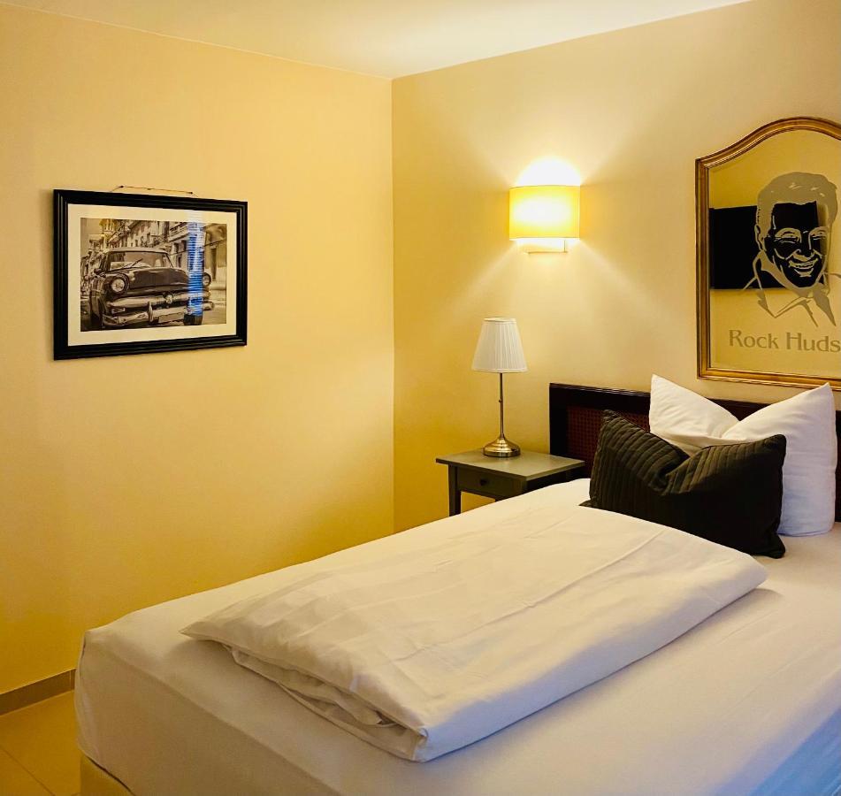 Park Apart Hotel Gatower Str. Берлин Екстериор снимка